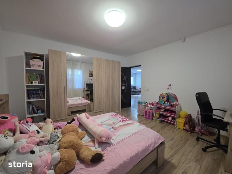 Casă cu 2 camere cu Teren 423 Mp în Domnești