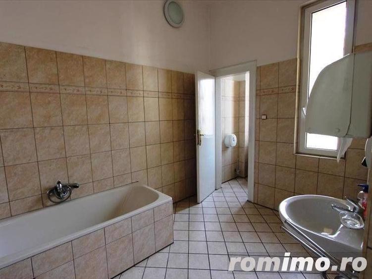 Spațiu comercial, de 642 mp, în Central