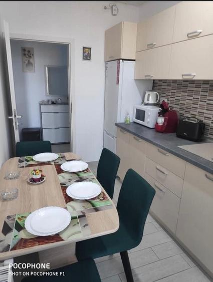 Apartament cu 2 camere decomandat în Central
