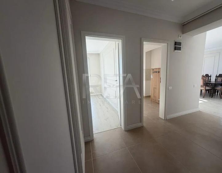 Apartament cu 3 camere decomandat în Colentina