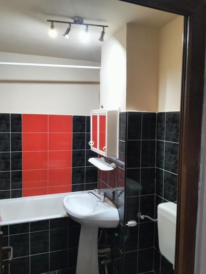Apartament cu 2 camere decomandat în Dara