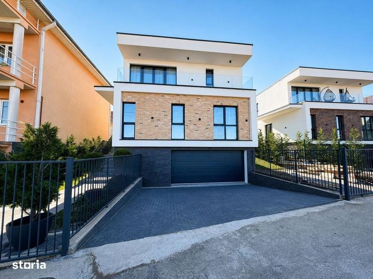 Casă cu 4 camere în Andrei Mureșanu