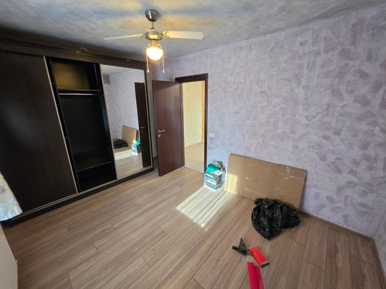 Apartament cu 3 camere semidecomandat în Nicolae Grigorescu