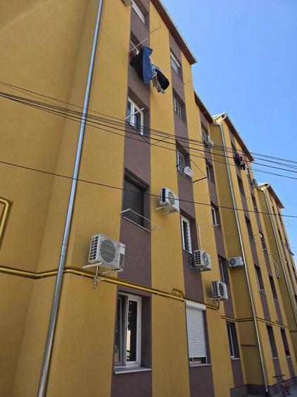 Garsonieră decomandată în UMT