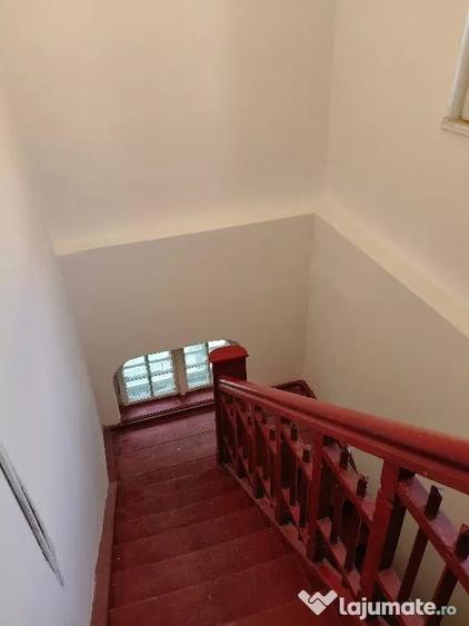 Apartament cu 3 camere decomandat în Predeal
