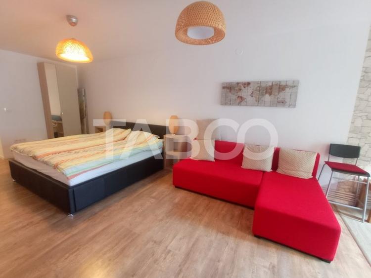 Apartament cu 3 camere decomandat, mobilat în Ultracentral