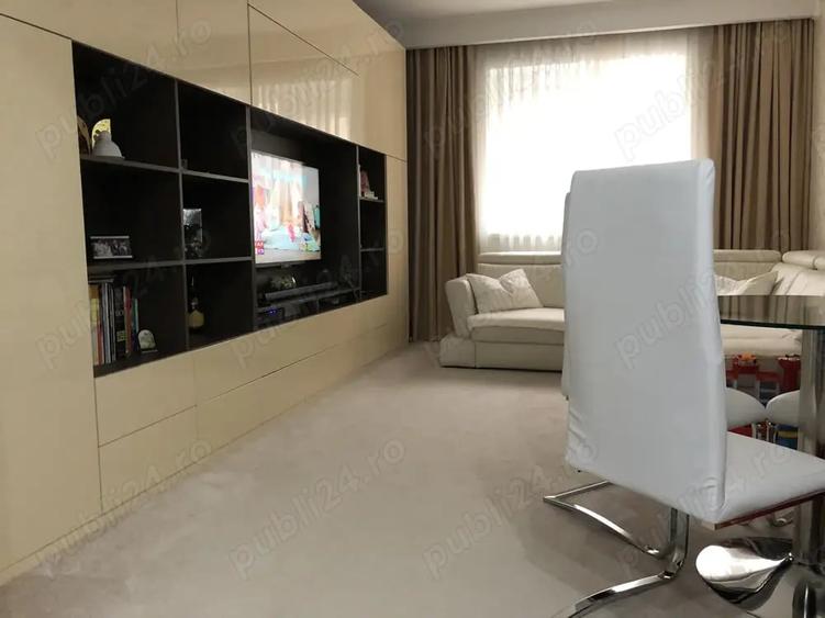 Apartament cu 2 camere decomandat în Vitan