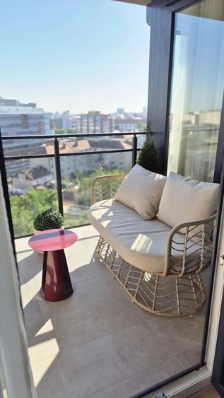 Apartament cu 2 camere decomandat, mobilat în Ultracentral