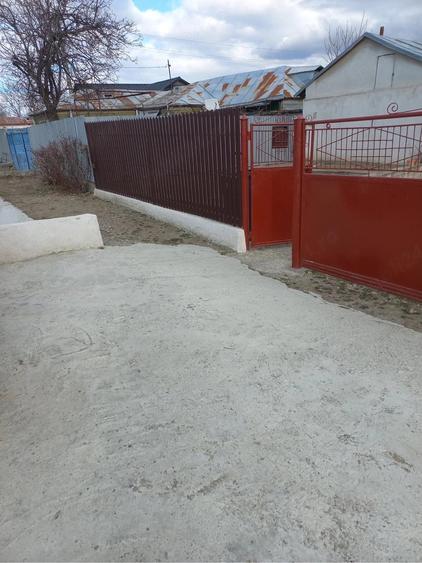 Casă cu Teren 900 Mp în Jariștea