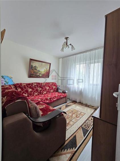 Mircea cel Batran, 2 camere cu geam la baie, mobilat, liber - 3