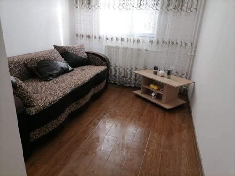 Garsonieră decomandată în Crâng