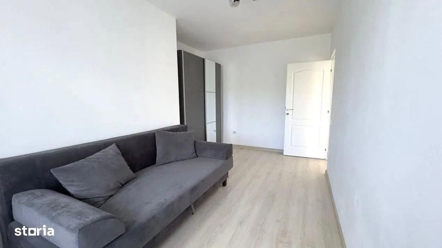 Apartament cu 3 camere semidecomandat, mobilat în Florești