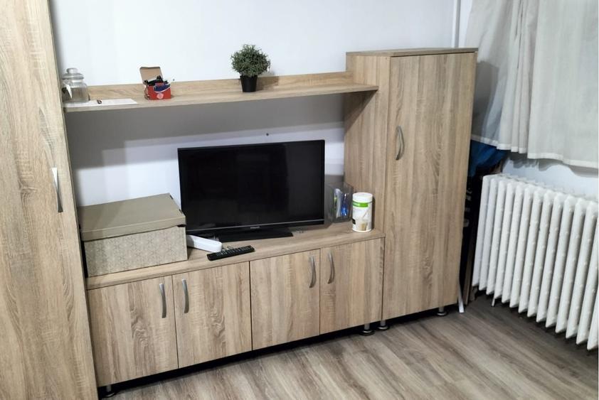 Garsonieră semidecomandată în Teiul Doamnei