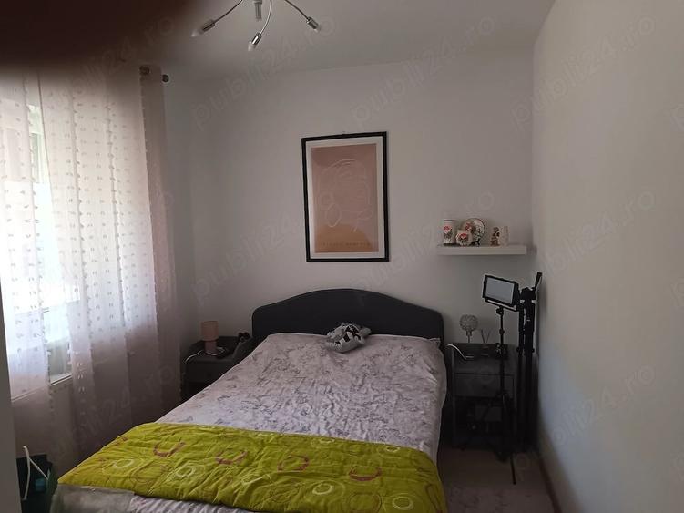 Apartament cu 3 camere decomandat în Berceni