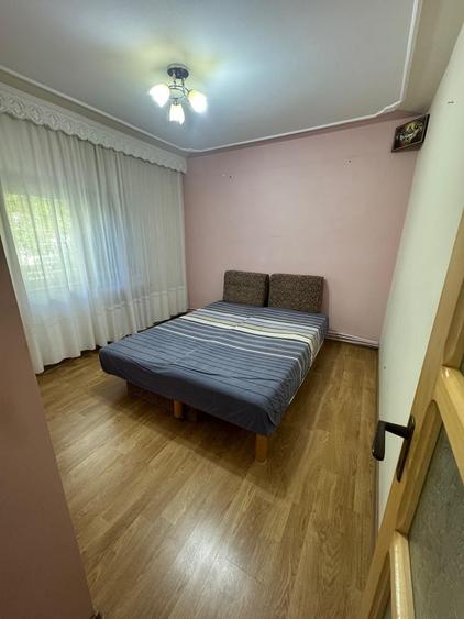 Apartament cu 2 camere decomandat în Nicolina
