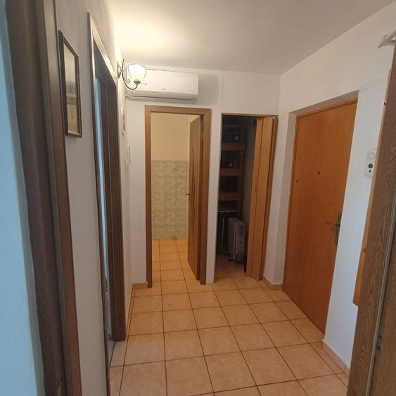 Garsonieră decomandată în Dorobanți 2