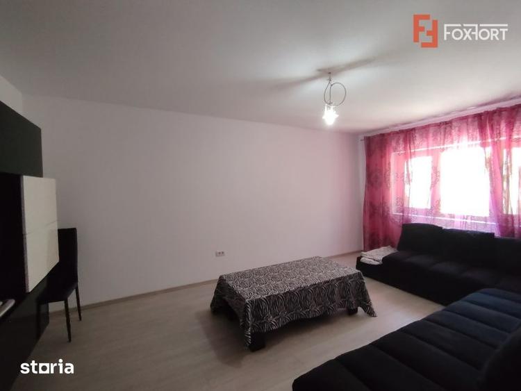 Apartament cu 3 camere decomandat, mobilat în Lunei