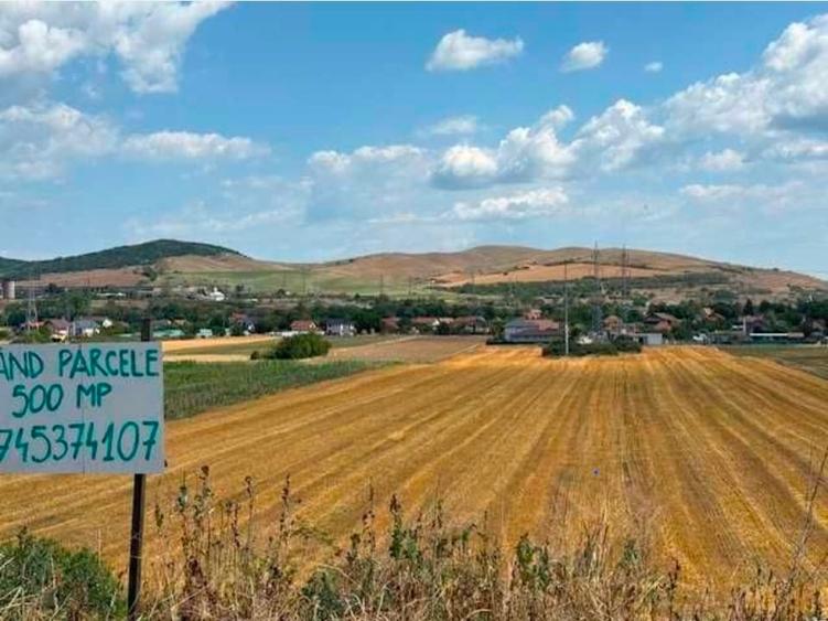 Teren Construcții intravilan de 500 mp, în Bărăbanț