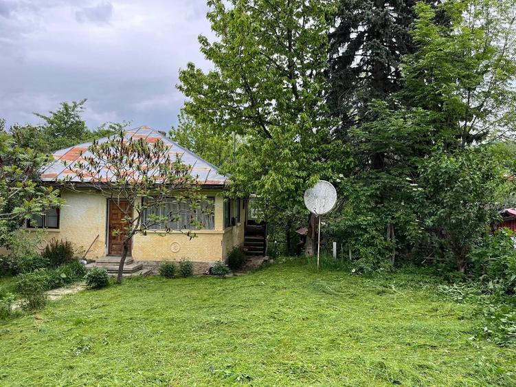 Casă cu 3 camere în Poiana