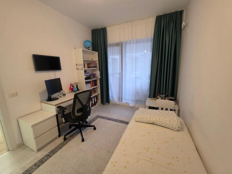 Apartament cu 2 camere semidecomandat în Titan