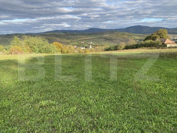 Teren Construcții intravilan de 1350 mp, în Aghireș