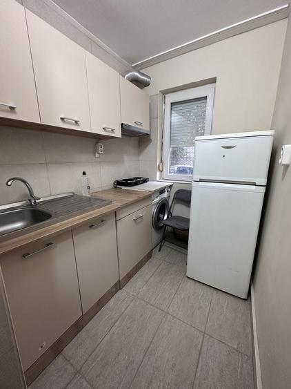 Garsonieră decomandată în Complex Studențesc