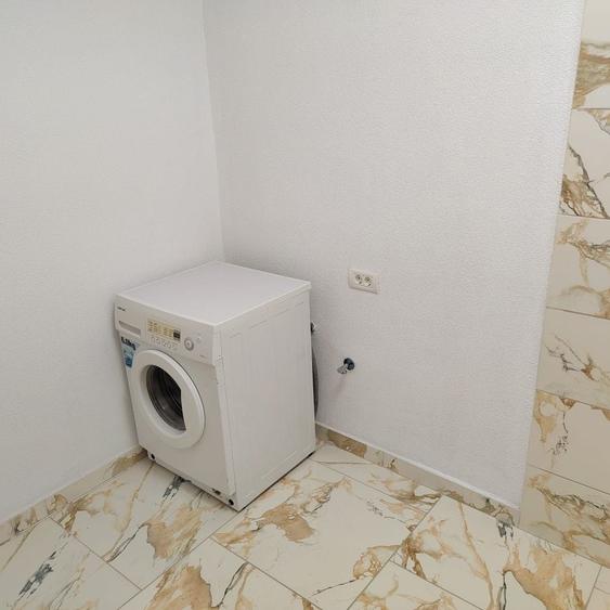 Spațiu comercial, de 1,080 mp, în Bujac