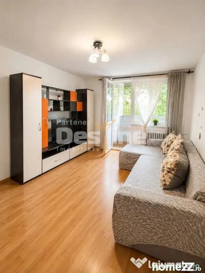 Apartament cu 2 camere decomandat în Valea Ialomiței