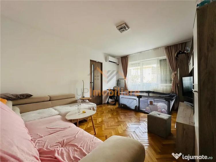 Apartament cu 3 camere semidecomandat în Central