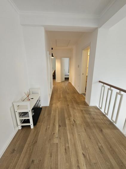 Casă individuală cu 5 camere cu Canalizare în Gruia
