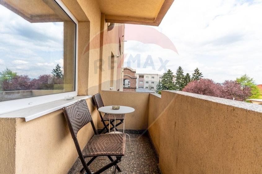 Apartament cu 4 camere decomandat, mobilat în Zorilor