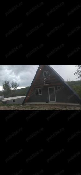 Casă cu 3 camere cu Teren 500 Mp în Surani