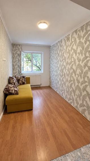 Apartament cu 3 camere, mobilat în Lipovei
