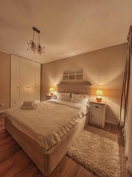 Apartament cu 2 camere decomandat, mobilat în Ultracentral
