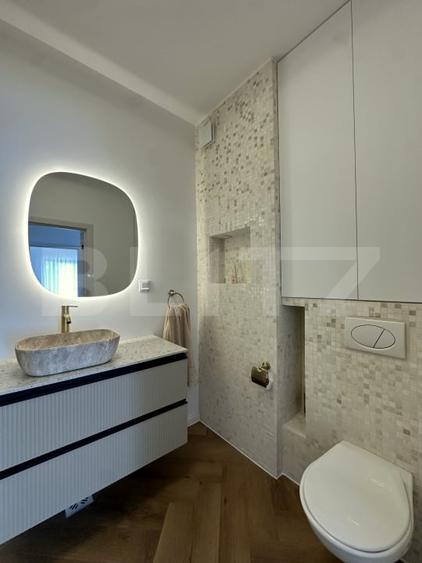 Apartament cu 3 camere decomandat, mobilat în Florești