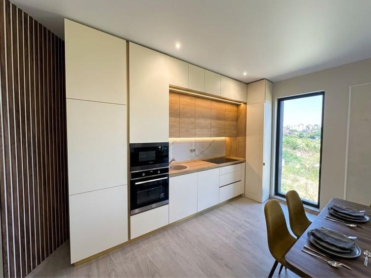 Apartament cu 2 camere decomandat în Mihai Bravu