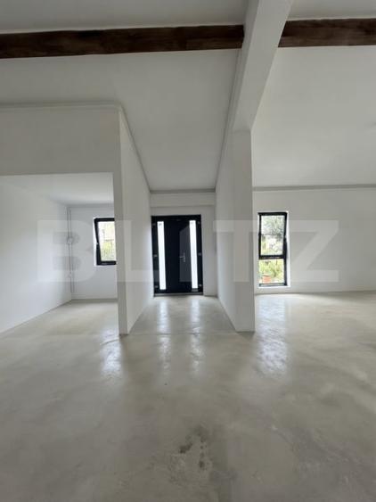 Duplex cu 5 camere cu Canalizare în Ghiroda
