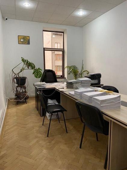 Apartament cu 2 camere semidecomandat în Central — fotografia 1