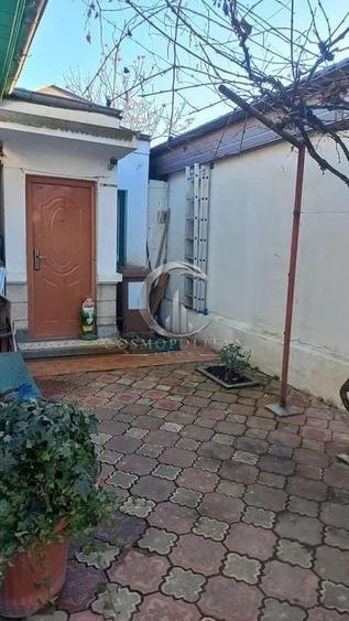 Casă individuală cu 3 camere cu Canalizare în 1 Decembrie