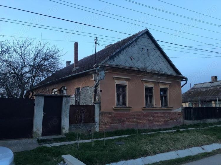 Casă cu 4 camere cu Teren 3600 Mp în Diosig