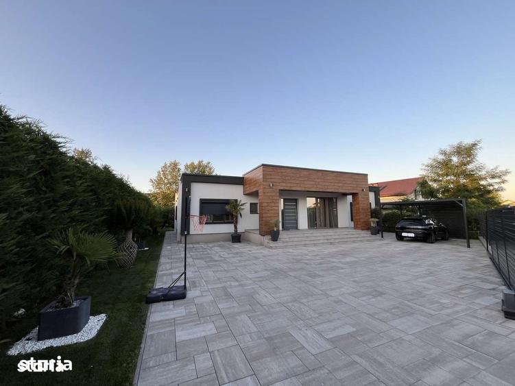 Casă cu 4 camere cu Teren 919 Mp în Ștefănești