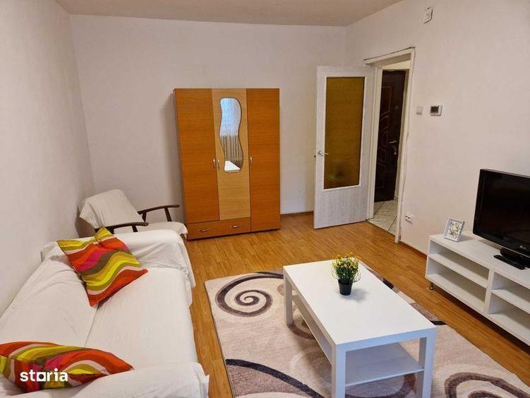 Apartament cu 3 camere, mobilat în Apărătorii Patriei