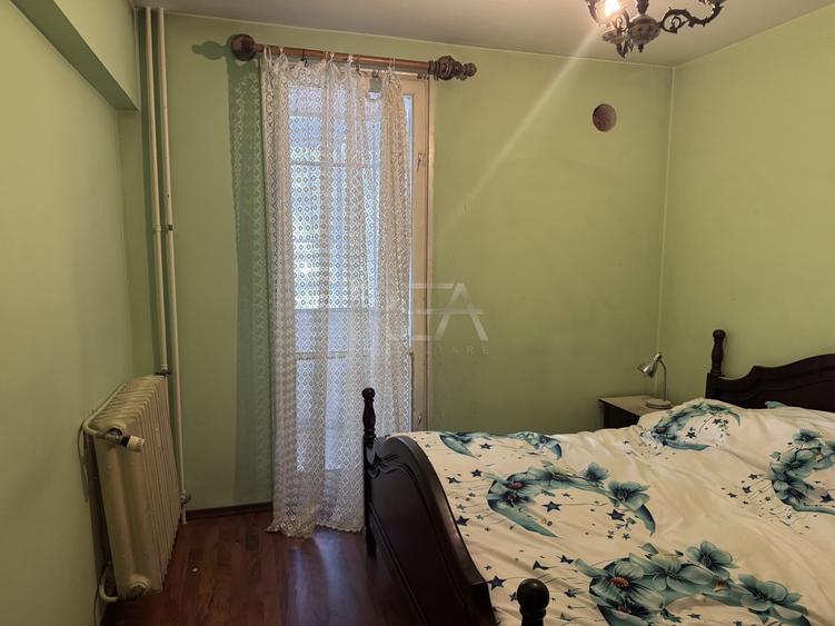 Apartament cu 4 camere decomandat în Titan