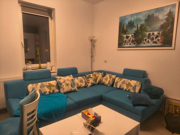 Apartament cu 3 camere semidecomandat, mobilat în Giroc