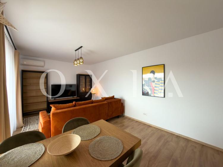 Apartament cu 2 camere semidecomandat, mobilat în Aradului