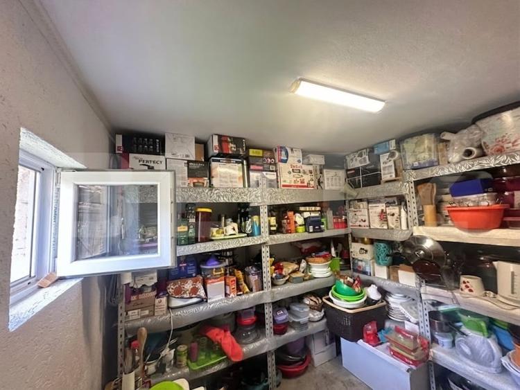 Casă individuală cu 4 camere cu Teren 21369 Mp în Boiu