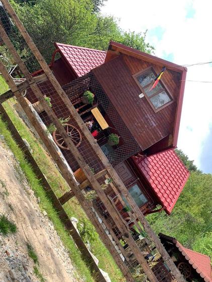 Casă cu 4 camere în Roșia Montană