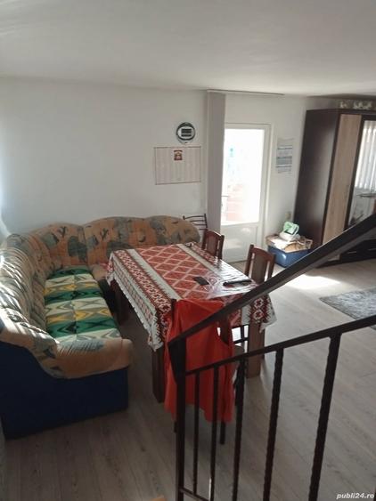 Casă cu 3 camere în Central