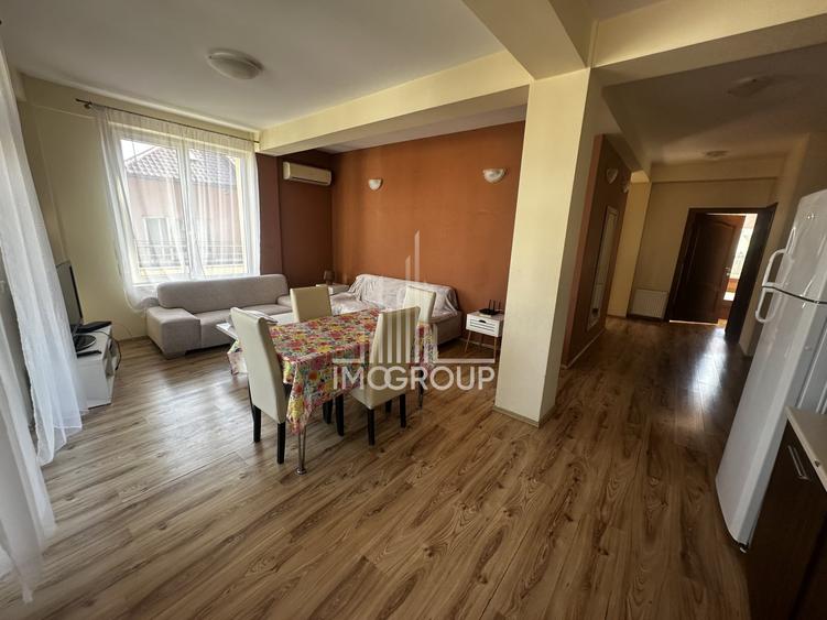 Apartament cu 4 camere semidecomandat, mobilat în Zorilor