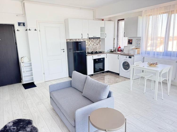 Apartament cu 2 camere semidecomandat, mobilat în Bucureștii Noi